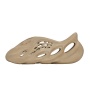 adidas Yeezy Foam Runner “Ochr...